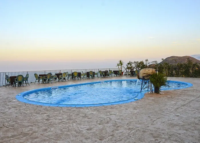 Lägenhetshotell Eolian 3*