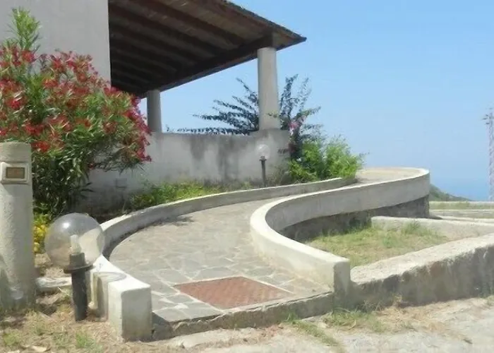 Eolian Lägenhetshotell 3*