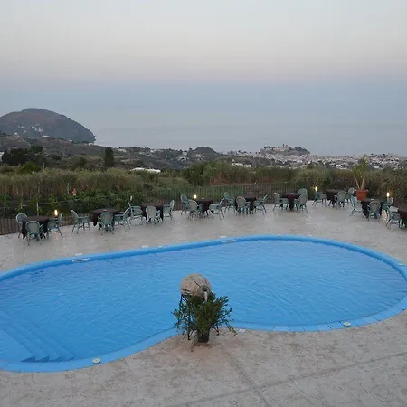 Eolian Lägenhetshotell 4*