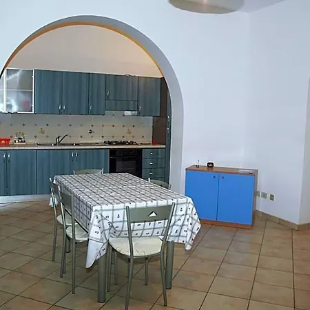 Eolian Lägenhetshotell 4*