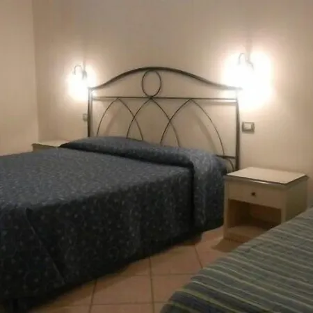 Lägenhetshotell Eolian 4*
