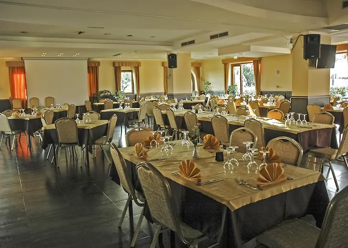 Eolian Aparthotel 3*