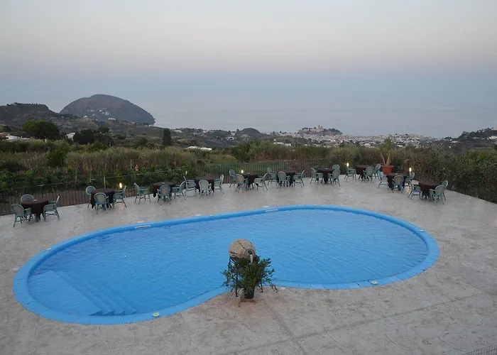 Eolian Aparthotel 3*